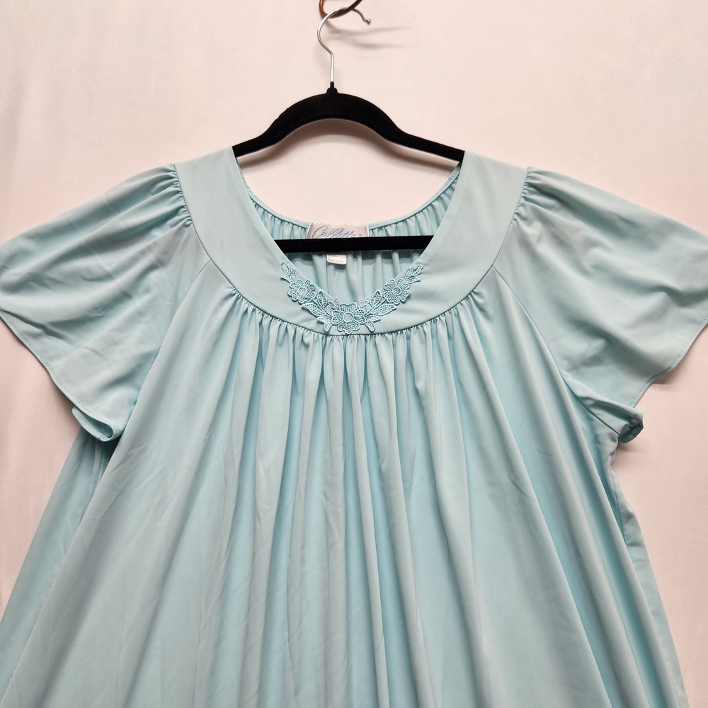 ⭐ Collette Miss Elaine Silky Embroidered Nightgown – Large | Classic Sleepwear - Picture 2 of 9